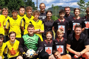 Read more about the article Traditionelles Fußballspiel zum Schulschluss